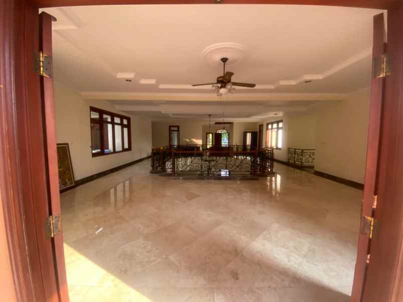 disewakan rumah lebak bulus cilandak barat
