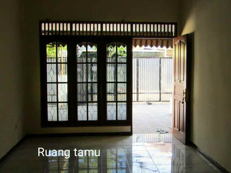 disewakan rumah pucang anom