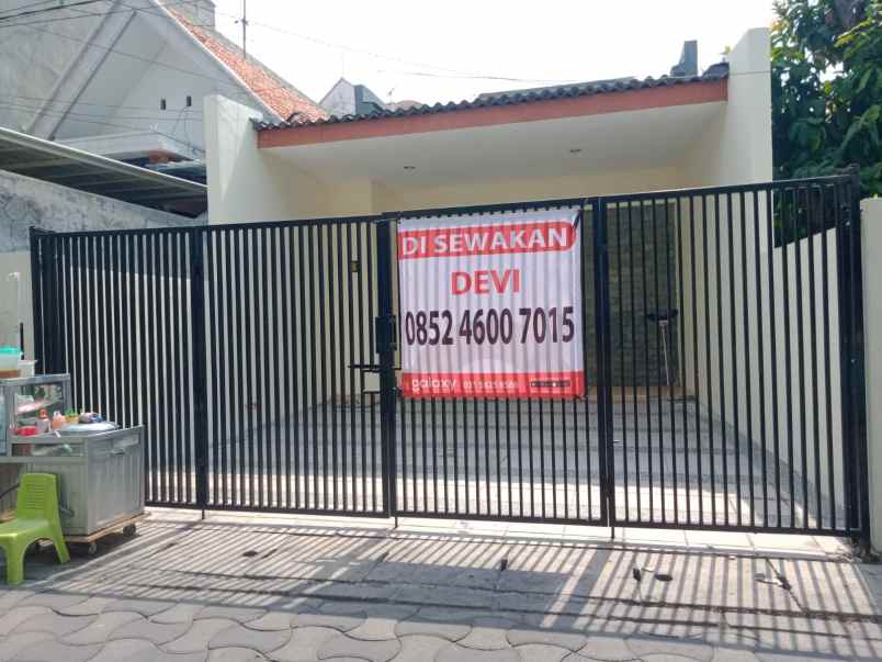 disewakan rumah tembok lor