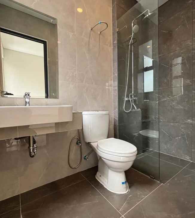 disewakan rumah terravia bsd