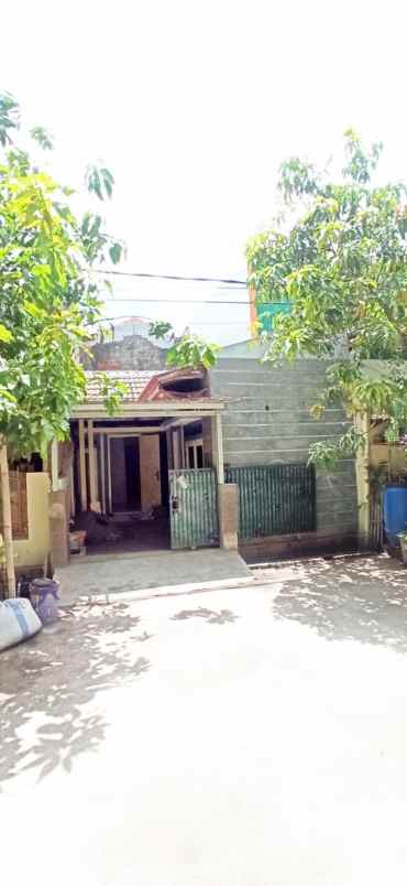 disewakan rumah villa mutiara gading