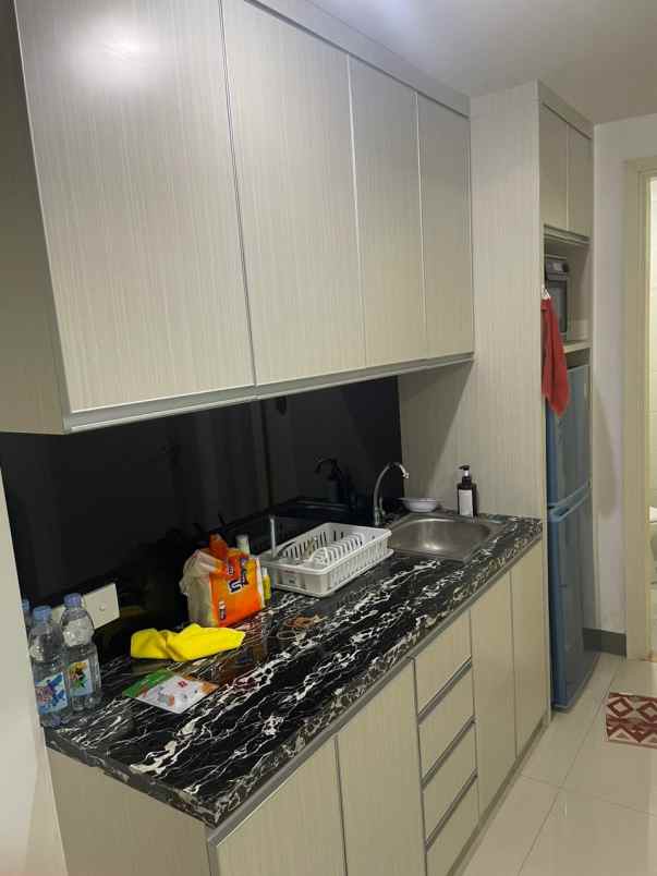 disewakan unit semi furnish di apartemen anderson