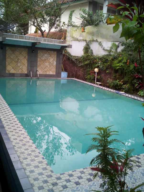 disewakan villa alamat jalan cisarua km 80