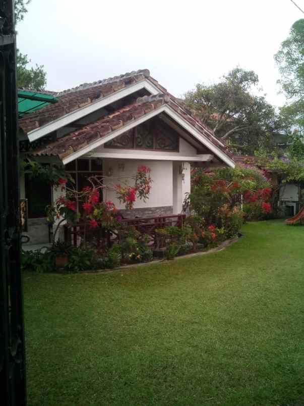 disewakan villa alamat jalan cisarua km 80