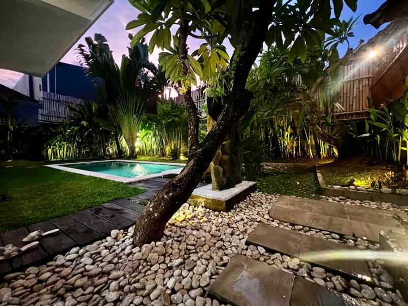 disewakan villa jalan bidadari seminyak