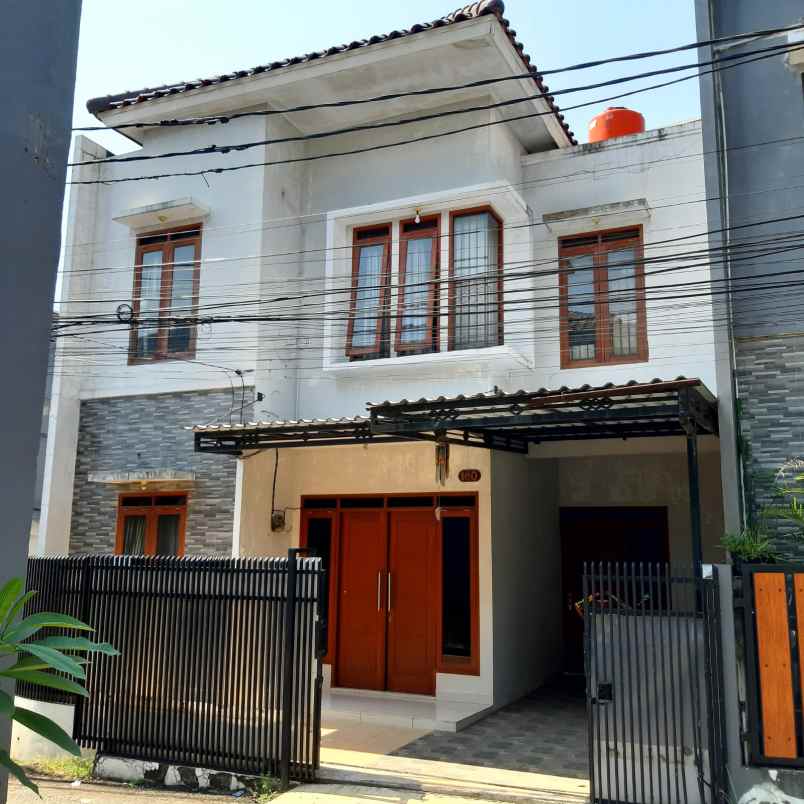 djual rumah jagakarsa bagus siap huni