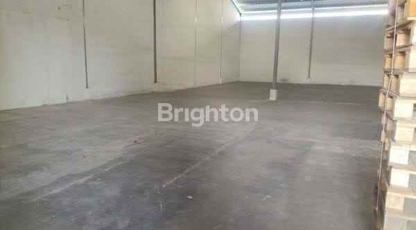 gudang raya kenjeran siap pakai akses container 40 ft