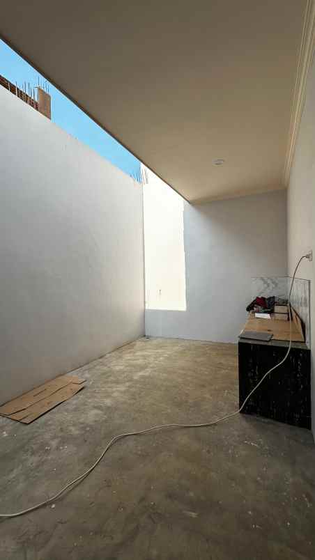 hunian mewah 2 lantai di kawasan strategis kepanjen