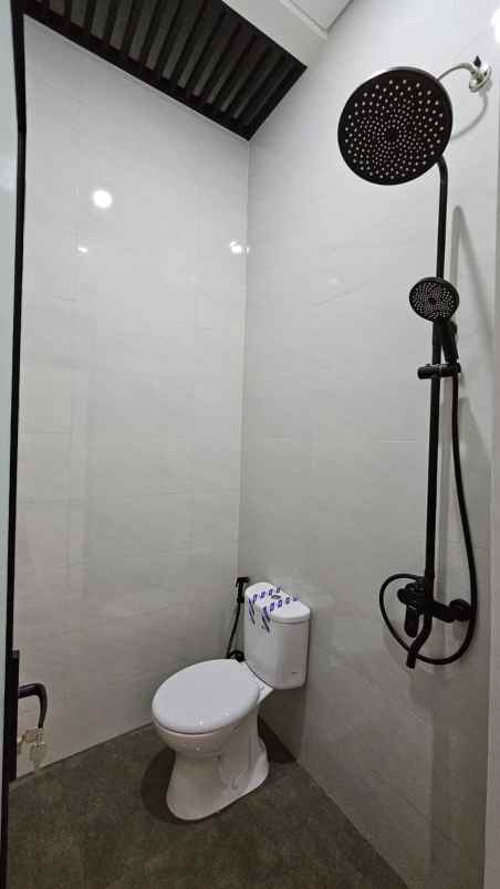 hunian mewah limasan dekat kampus uii yogyakarta