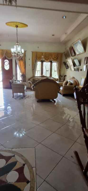 hunian usaha di pusat bekasi shm harga 7m nego