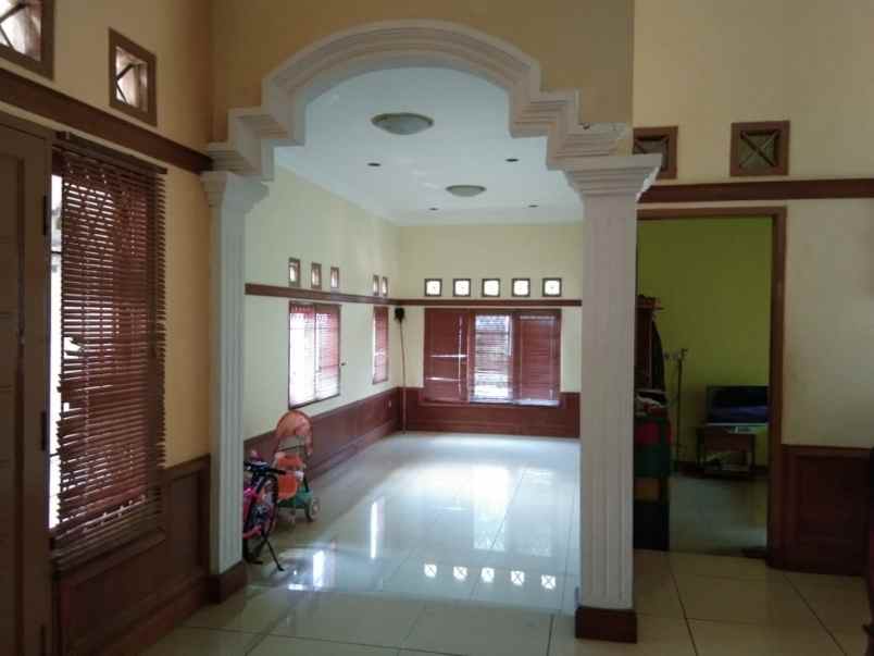 hunian villa mewah nyaman dan luas di purwakarta