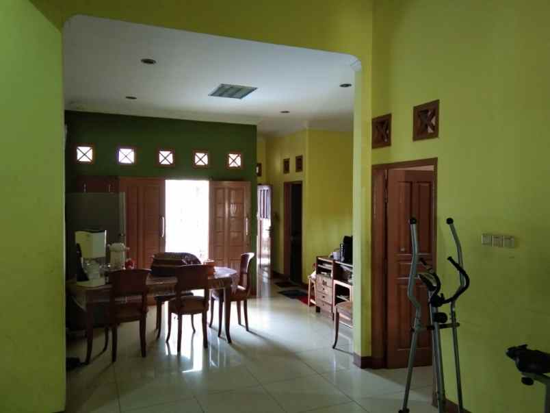 hunian villa mewah nyaman dan luas di purwakarta