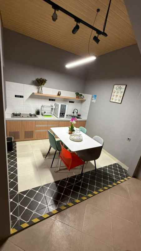 investasi kost premium area ui depok high yield