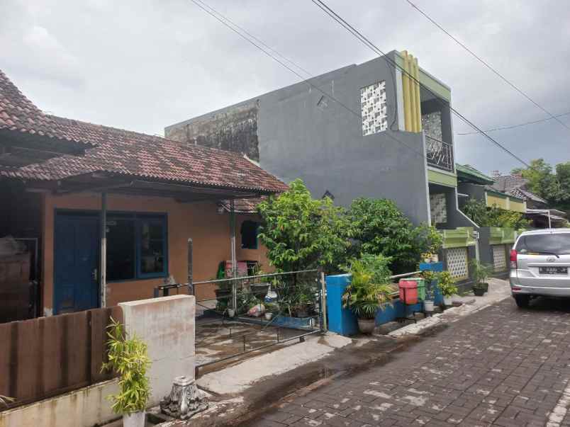 jual bu tanah bonus rumah dekat graha saba sumber