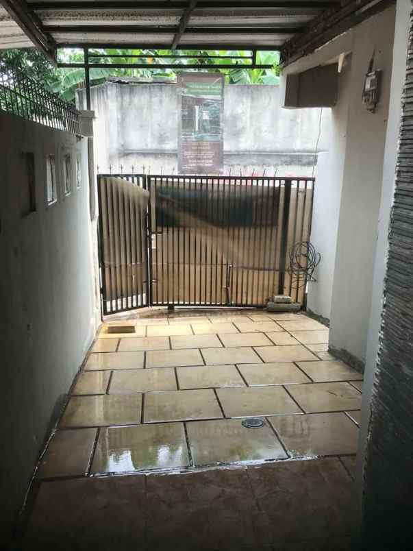 jual cepat segera rumah tinggal lokasi di pondok jati