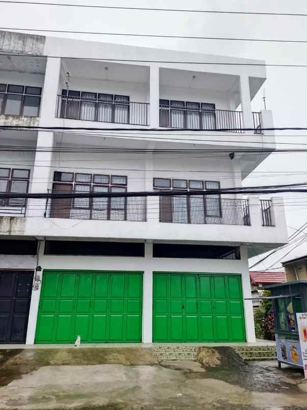 jual lelang 2 petak ruko strategis