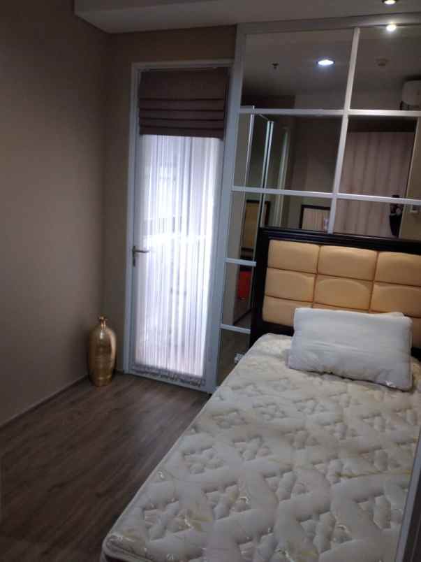 jual opepark residence funished 2br