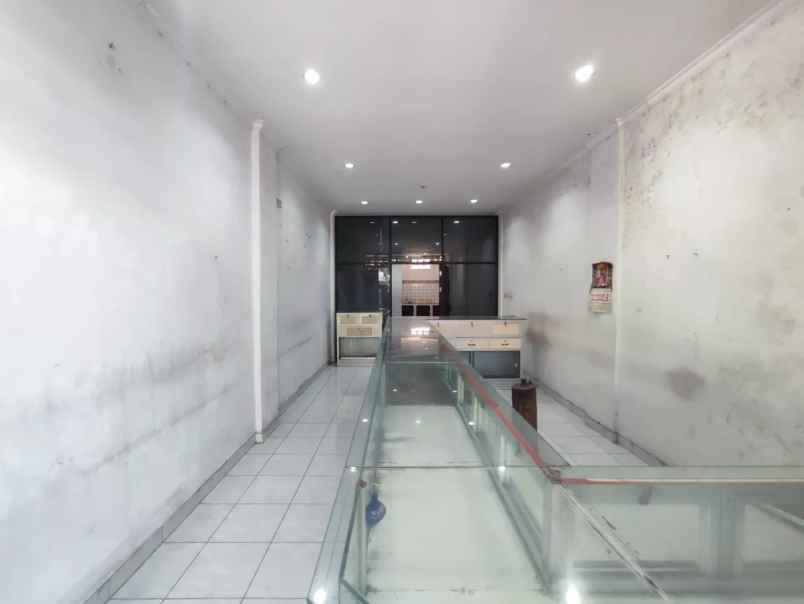 jual ruko kosong strategis di jalan kendedes kuta bali