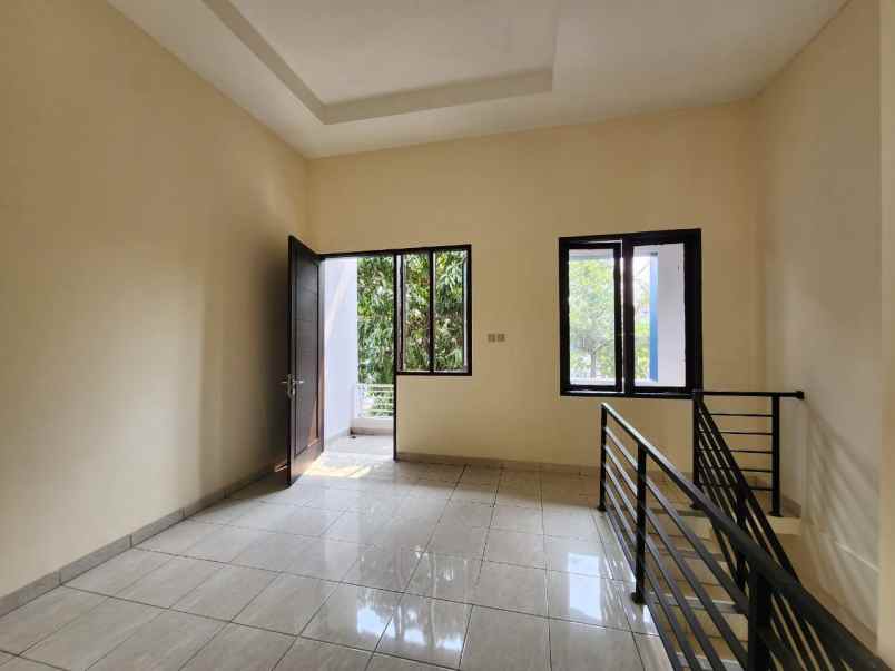 jual rumah baru bu kresek indah jkt