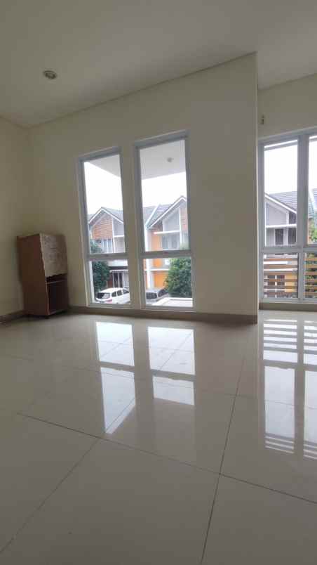 jual rumah cluster aurora di citra raya