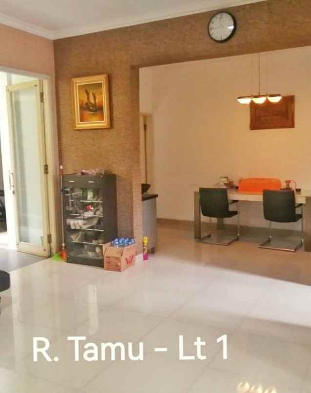 jual rumah di komplek beryl timur serpong tangerang