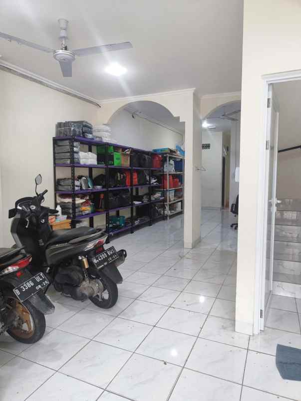 jual rumah furnished taman surya 5 jak bar