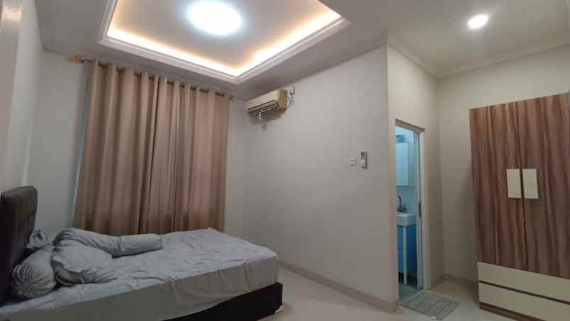 jual rumah hadap taman di kota wisata cibubur