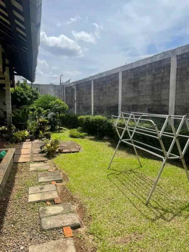 jual rumah tinggal luas dan strategis di pondok ranji