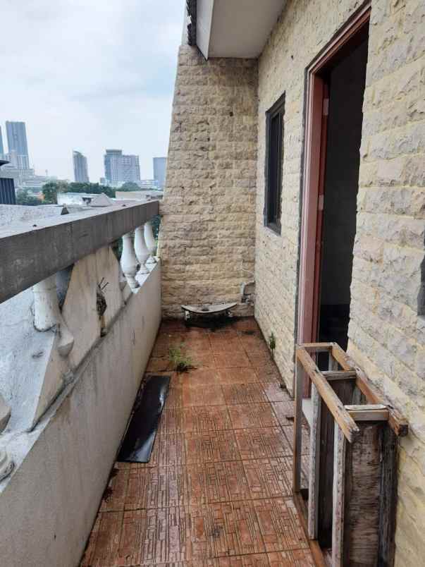 murah ruko 4 lantai strategis di pusat kota surabaya