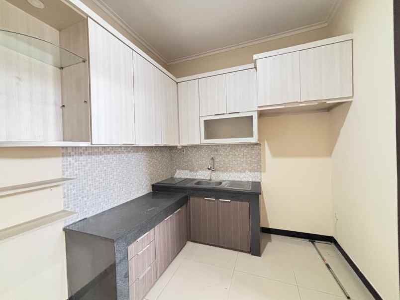 one gate cluster rumah tki 5