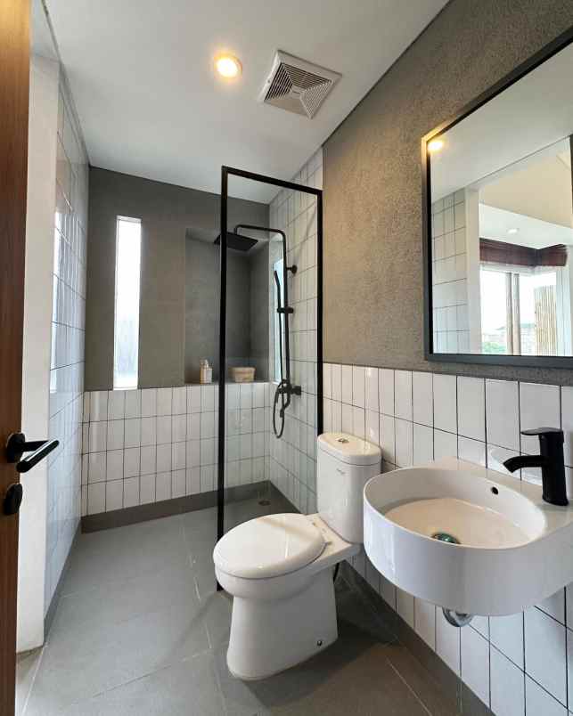 paradesa pamulang rumah 2 lantai siap huni di pamulang