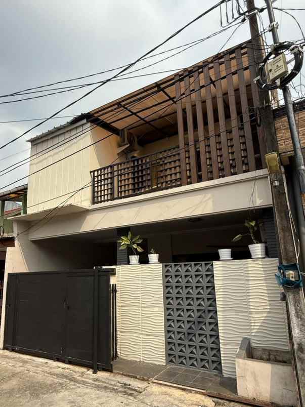 perumahan dibekasi ini dijual cepat siap huni lantai 3