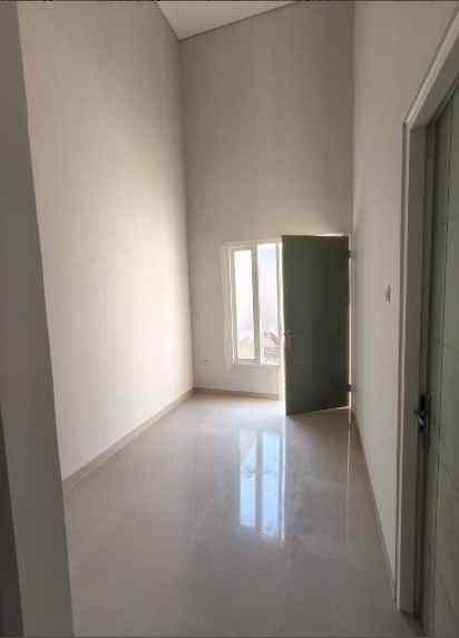 properti siap pakai di area rungkut surabaya lt 100m