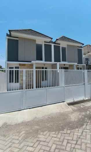 properti siap pakai di area rungkut surabaya lt 100m