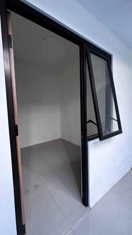 pulang ke rumah yang tenang dekat ke mana mana