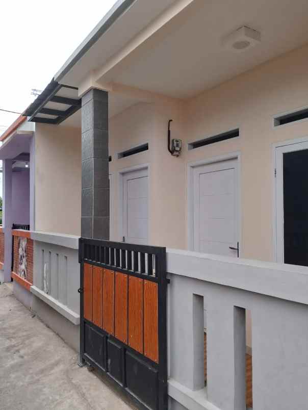 ready rumah minimalis cuma 1km kestasiun