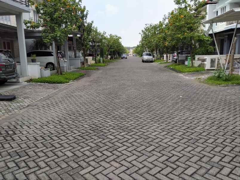 royal residence kensington siap huni cluster depan