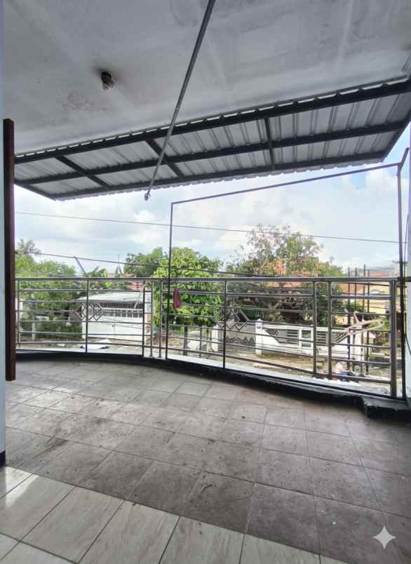 ruko 2 lantai siap pakai