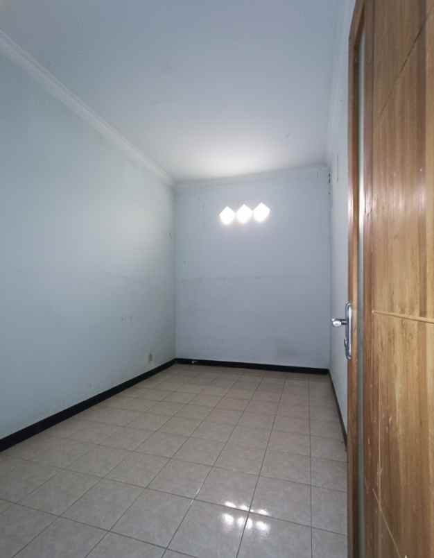 ruko 2 lantai siap pakai