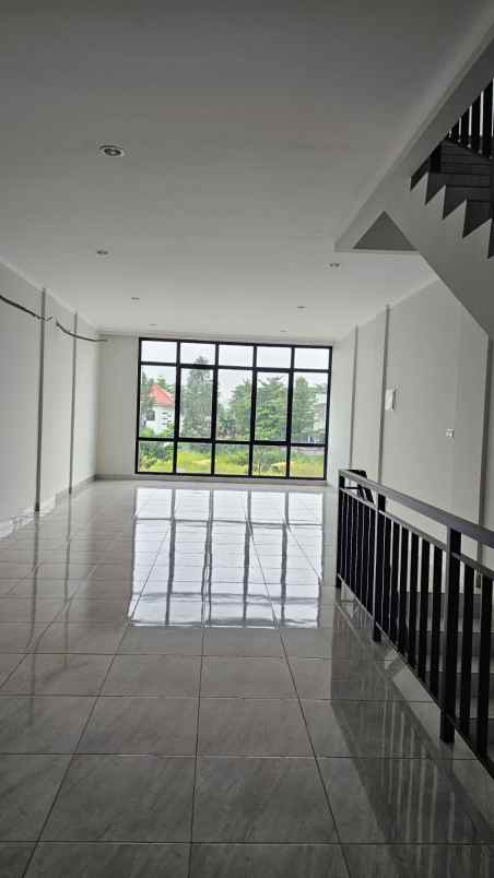 ruko crystal 3lt 5x15 75m sumbek summarecon bekasi