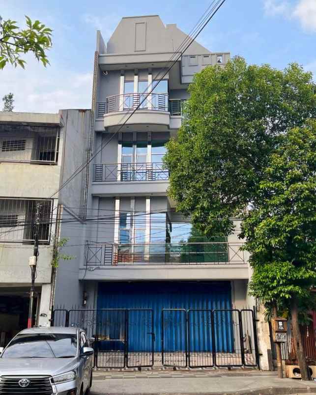 ruko genteng besar strategis siap pakai