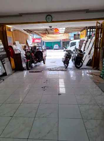 ruko taman semanan indah 2 lantai yelly