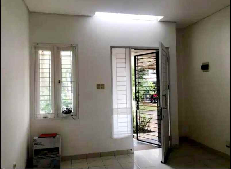 rumah 1 lantai di neo catalonia nusaloka bsd tangsel