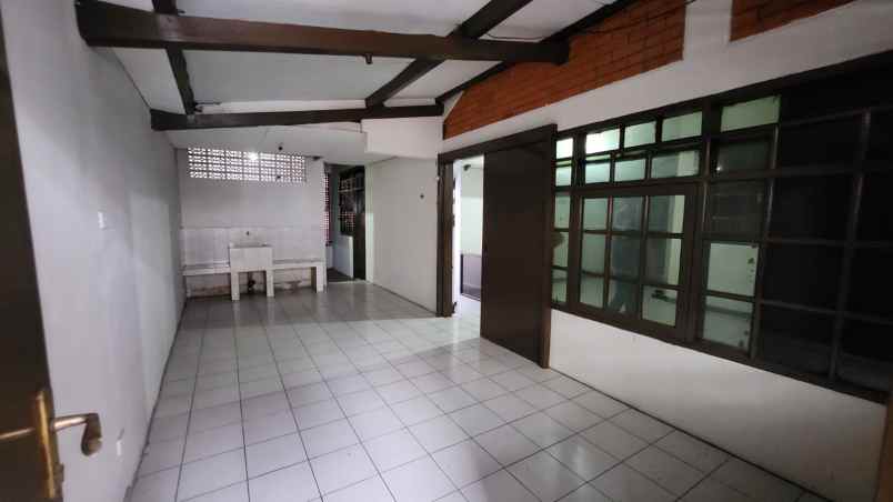 rumah 10 kamar siap huni sayap bkr bandung