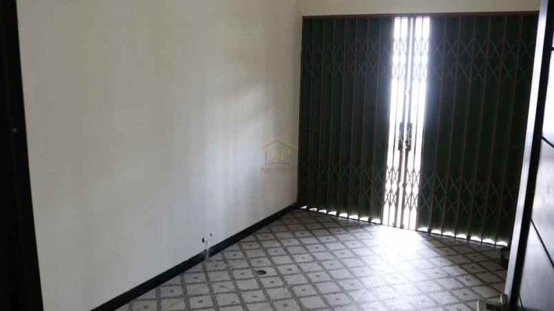 rumah 2 lantai dalam perumahan di kalasan sleman