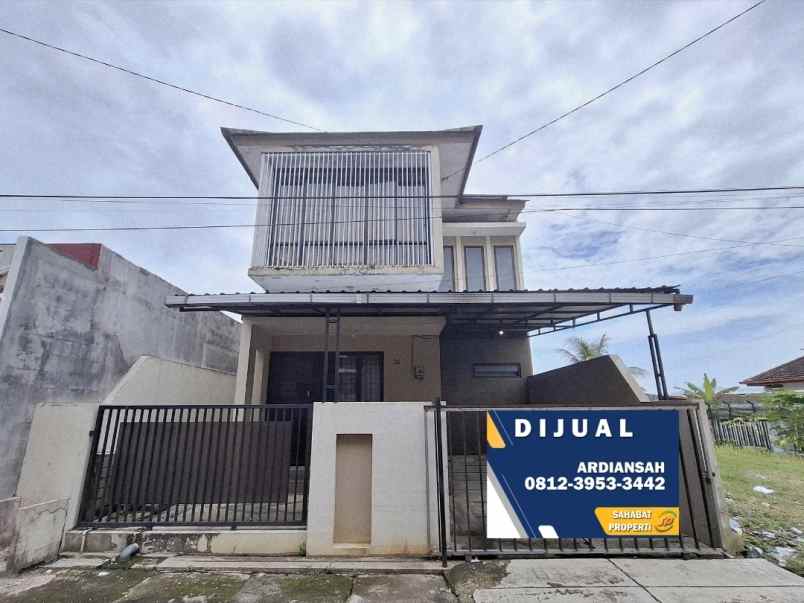 rumah 2 lantai di kaliwates jember