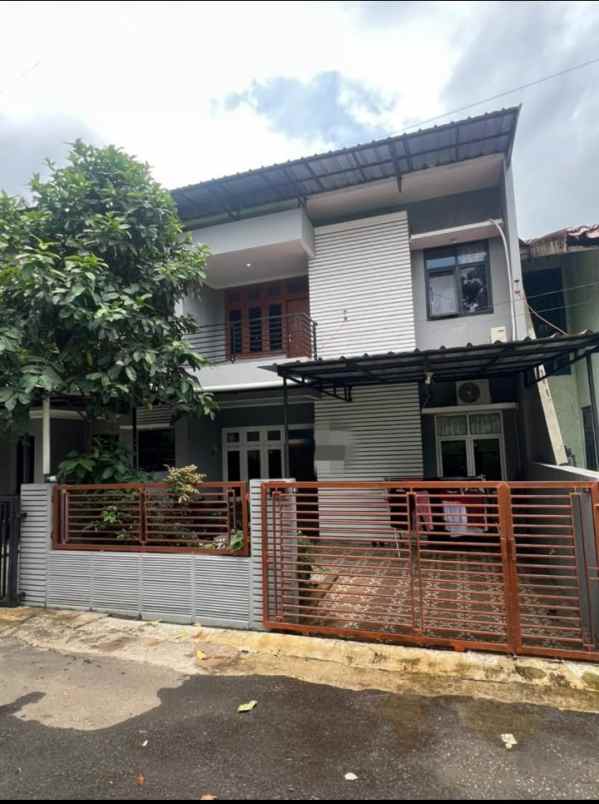 rumah 2 lantai di pakuan 2 kota bogor