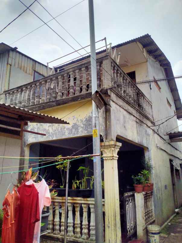 rumah 2 lantai pasar rebo jakarta timur