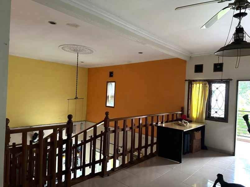 rumah 2 lantai siap huni 325m type 5kt bekasi timur