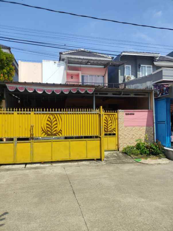 rumah 2 lantai siap huni di perumahan grand mahkota 1